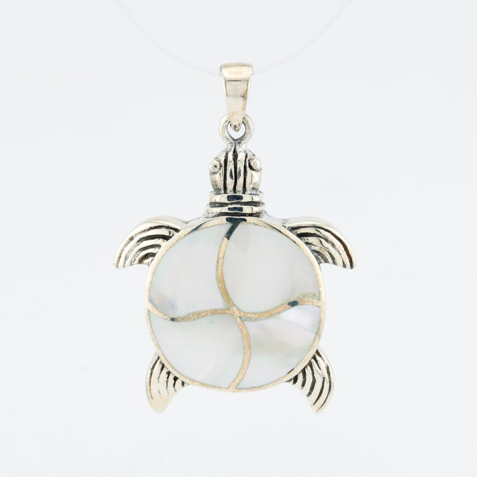 Turtle with Mother of Pearl inlat in Sterling Silver .925